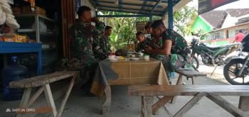 Berkumpul Bareng Satgas TMMD Bojonegoro, Ini Kata Letda Inf Winoto